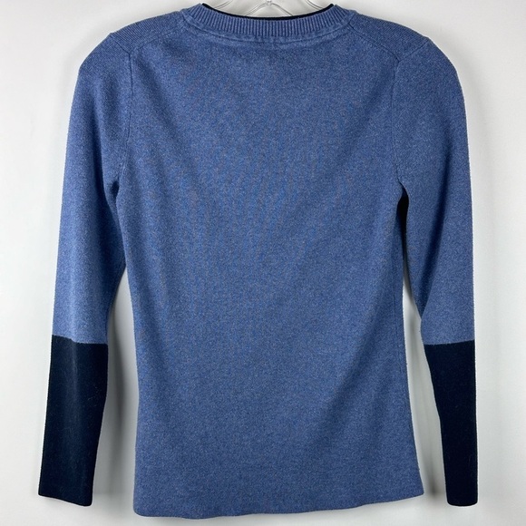 Women's Crew Neck Pullover Sweater - Picture 4 of 5